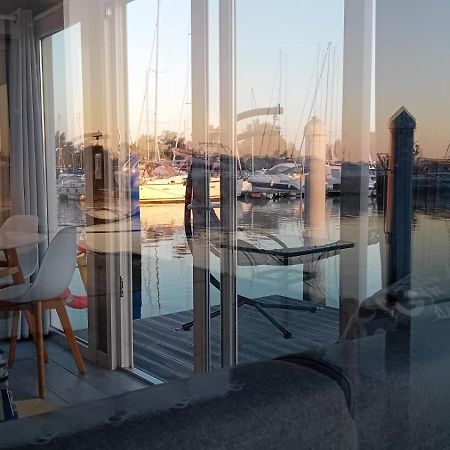 Marina Degli Estensi Floating Resort Llido Degli Estensi Exterior foto