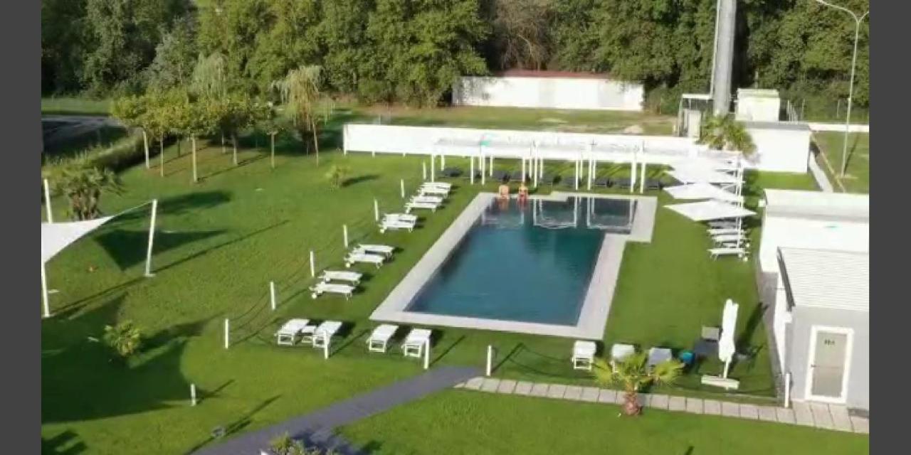 Marina Degli Estensi Floating Resort Llido Degli Estensi Exterior foto